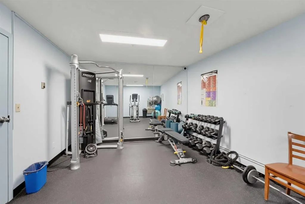 540 18 Avenue SW #405