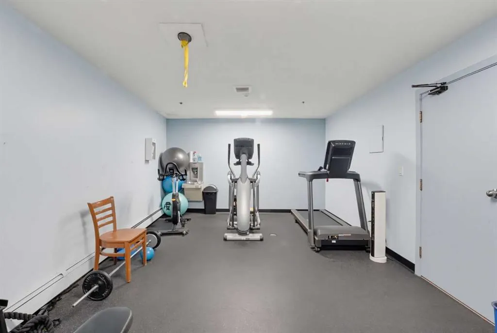 540 18 Avenue SW #405