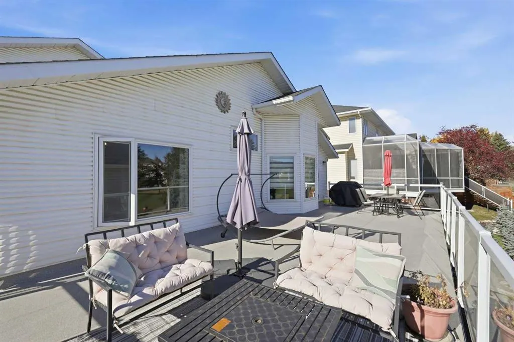 5 Riverview Court