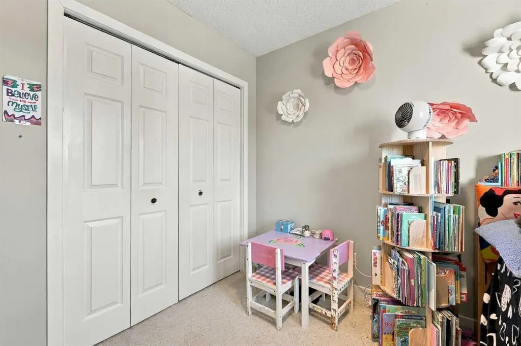 5 Riverview Court