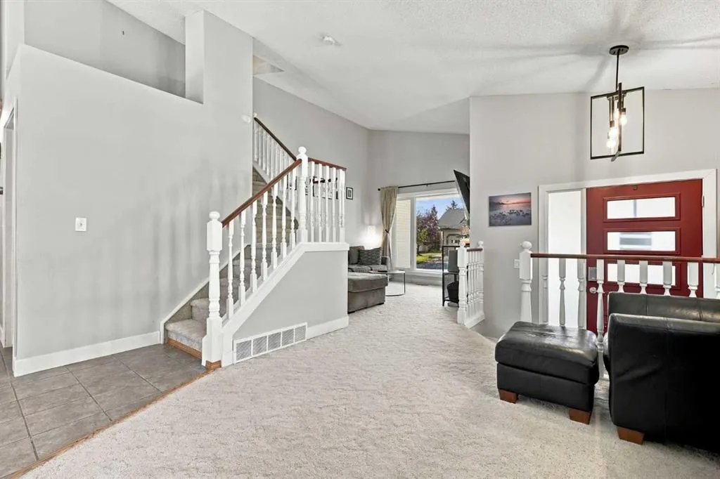 5 Riverview Court