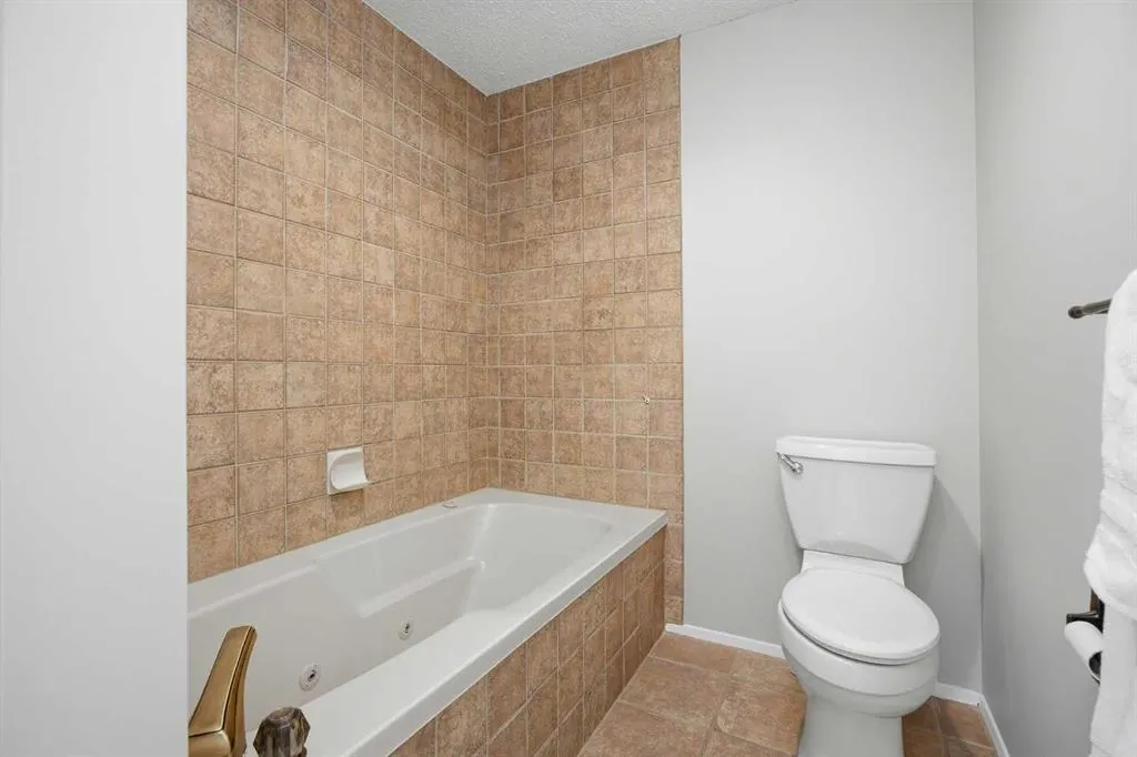 20 Midpark Crescent SE #248