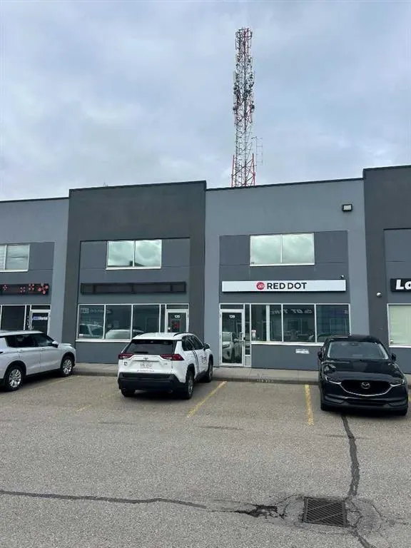 2710 3 Avenue NE #135 & 139