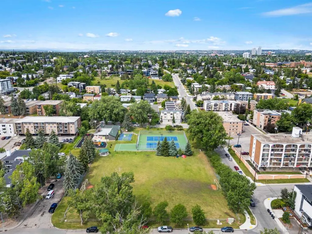 1513 26 Avenue SW #308
