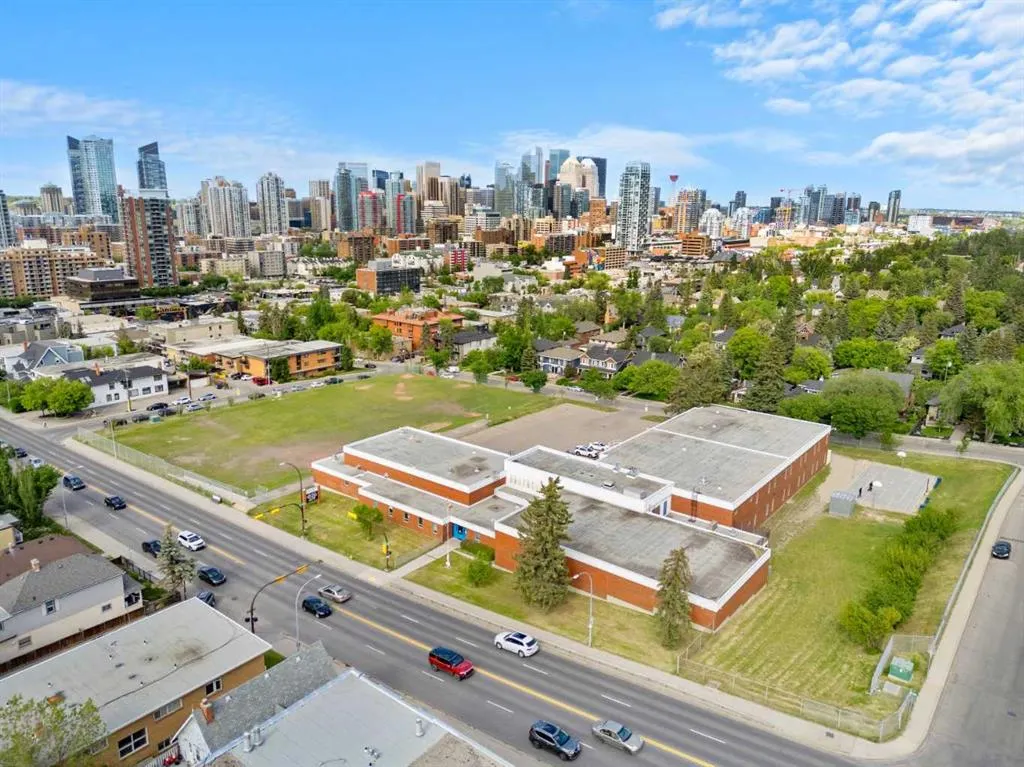 1513 26 Avenue SW #308