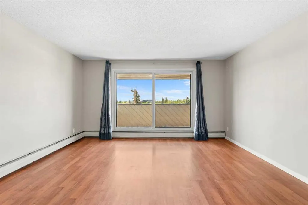 1513 26 Avenue SW #308