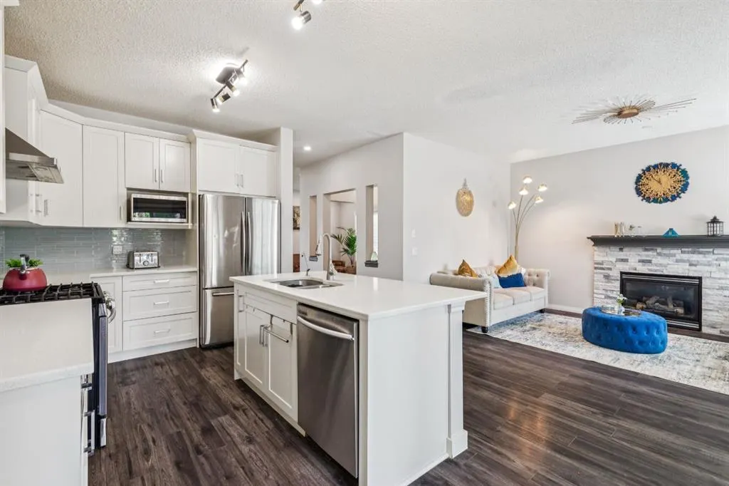 62 Cougar Plateau Way SW