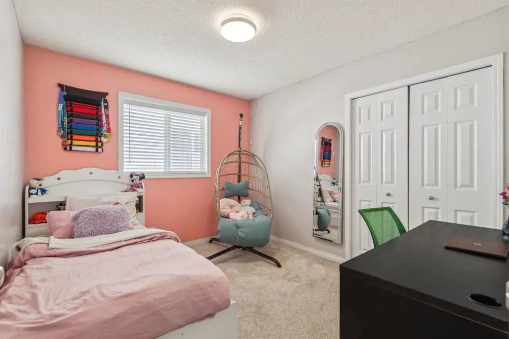 62 Cougar Plateau Way SW