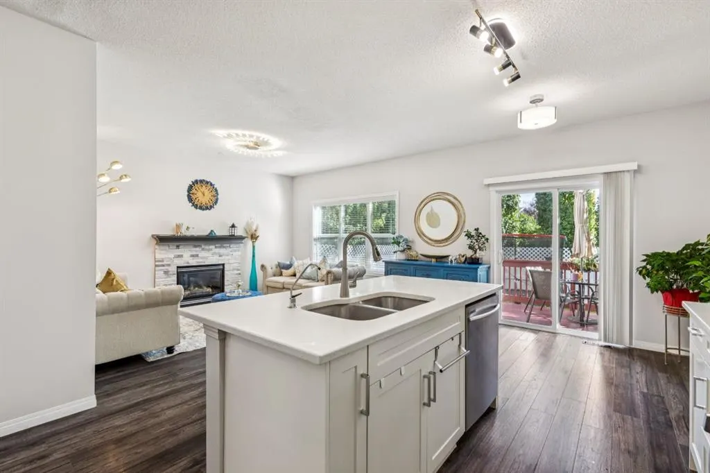 62 Cougar Plateau Way SW