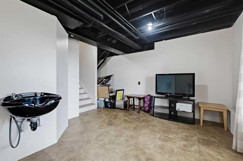 23 Tucker Circle