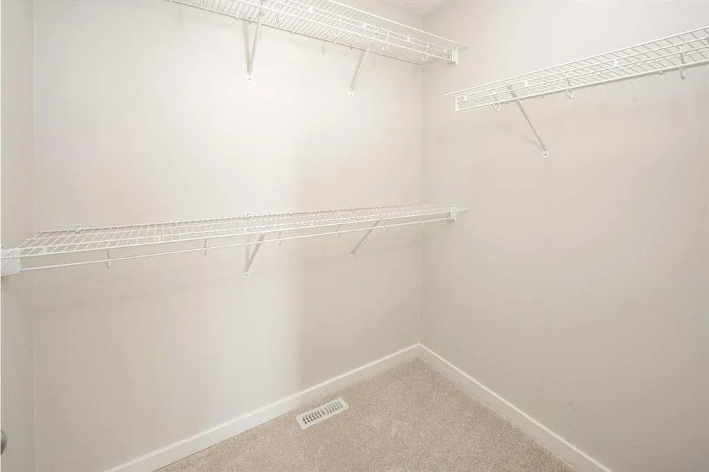 25 Marquis Place SE
