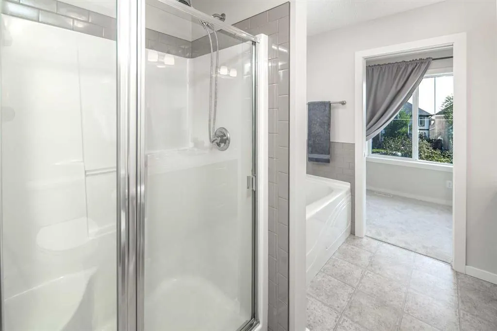 25 Marquis Place SE