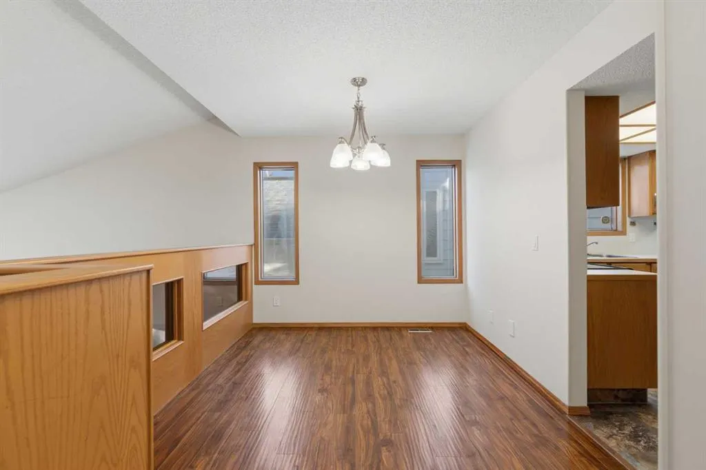 60 Sundown Way SE