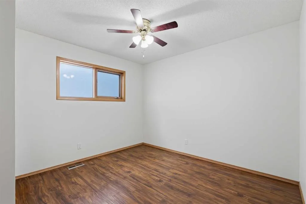 60 Sundown Way SE