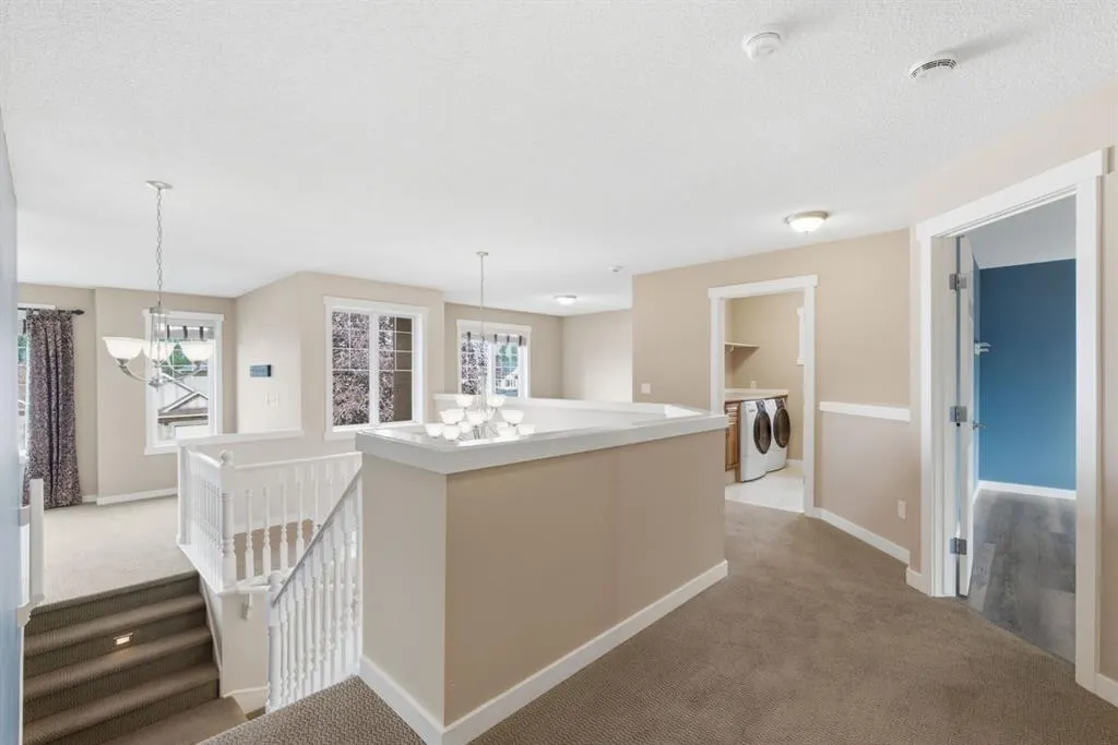 31 Chapala Close SE