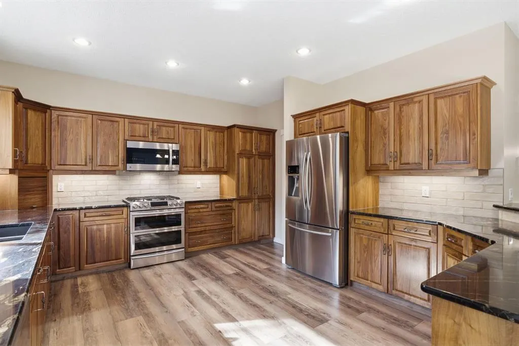 31 Chapala Close SE