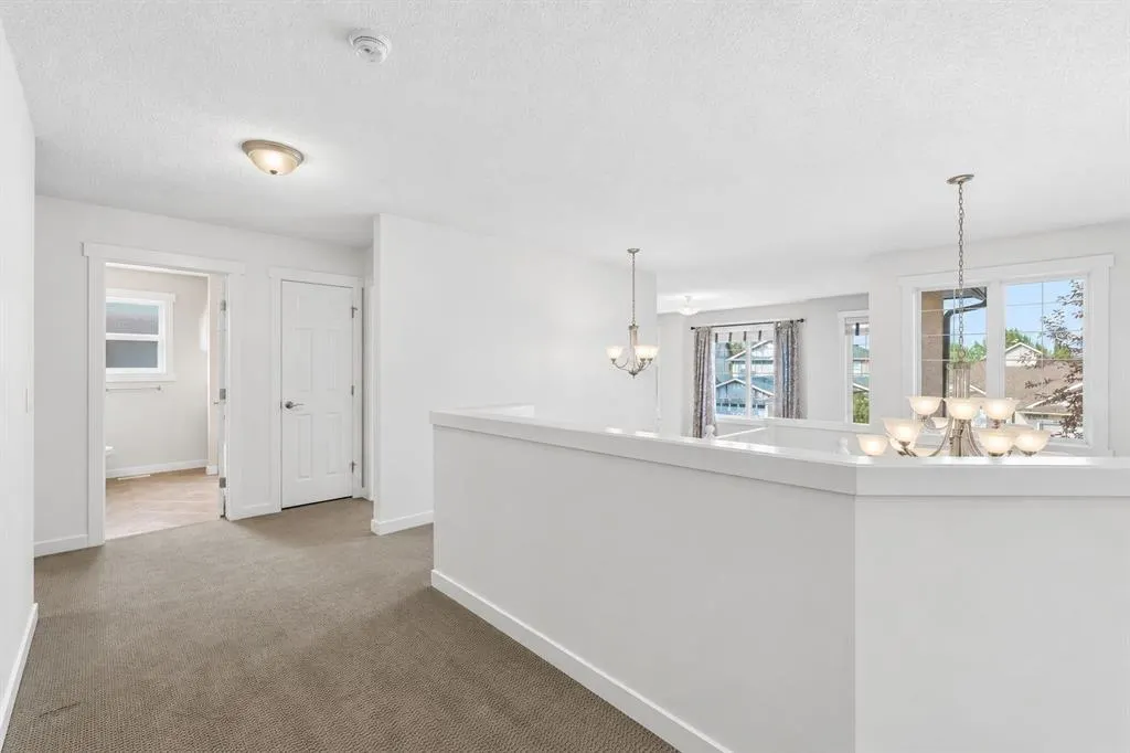 31 Chapala Close SE
