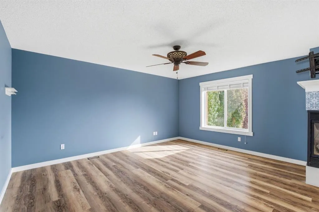 31 Chapala Close SE
