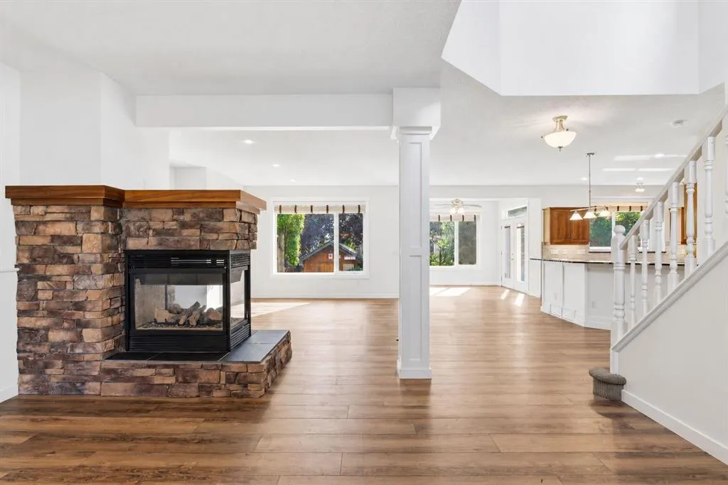31 Chapala Close SE