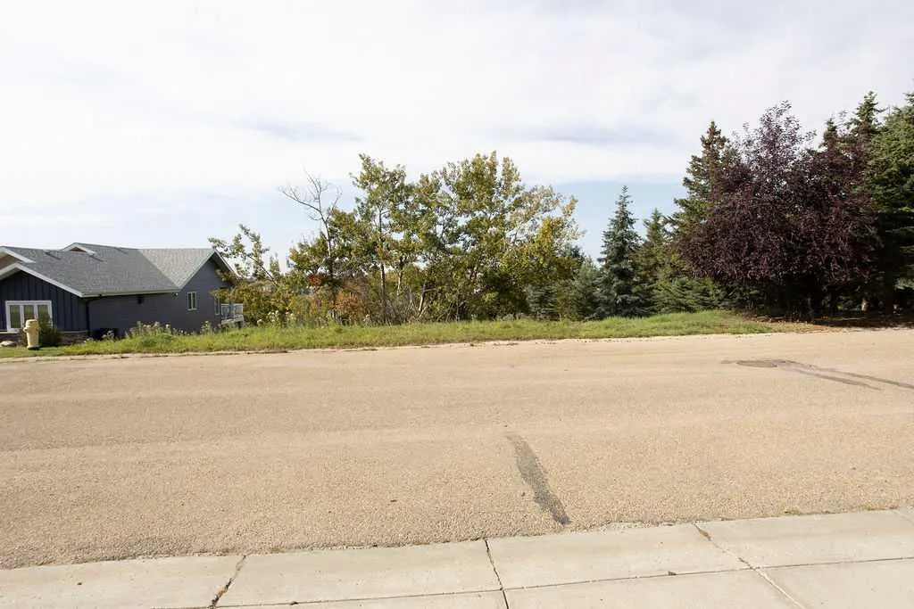 5108 42A Street Close