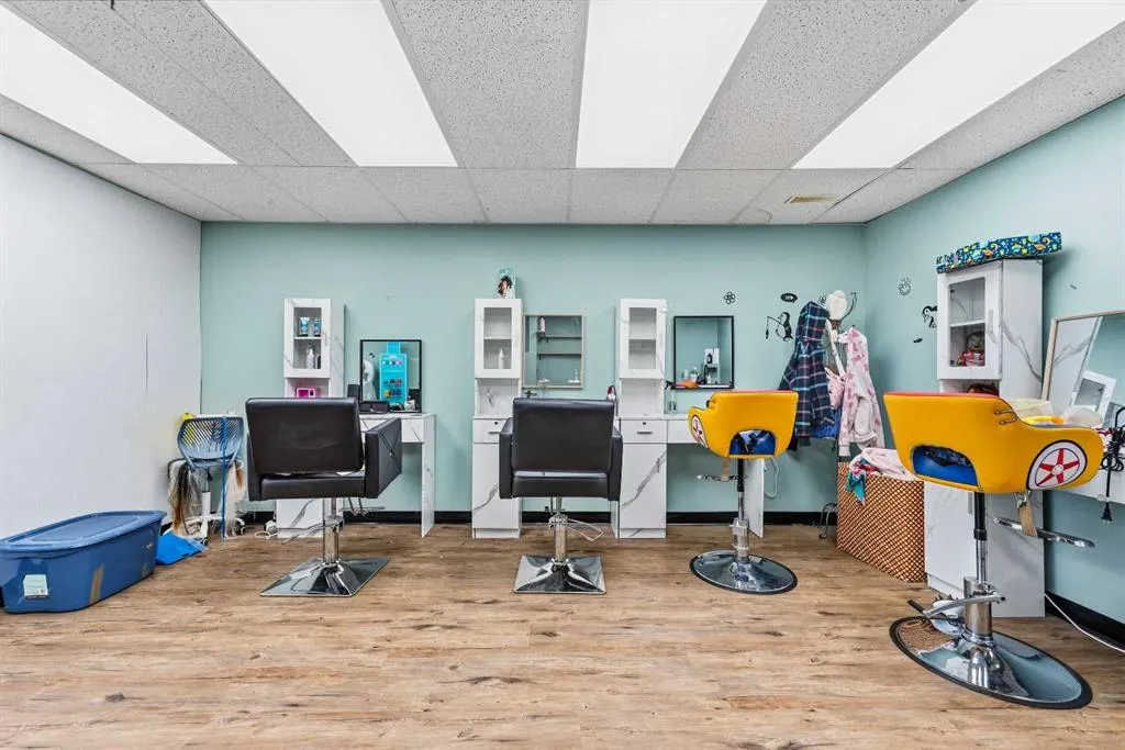 320A 2 Avenue