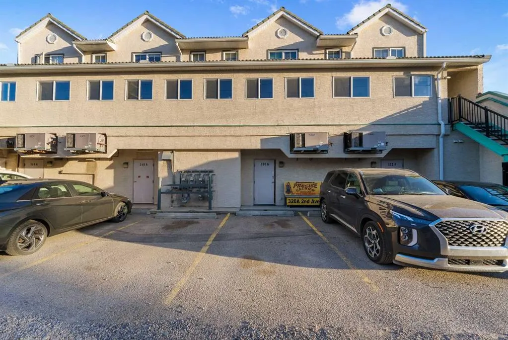 320A 2 Avenue