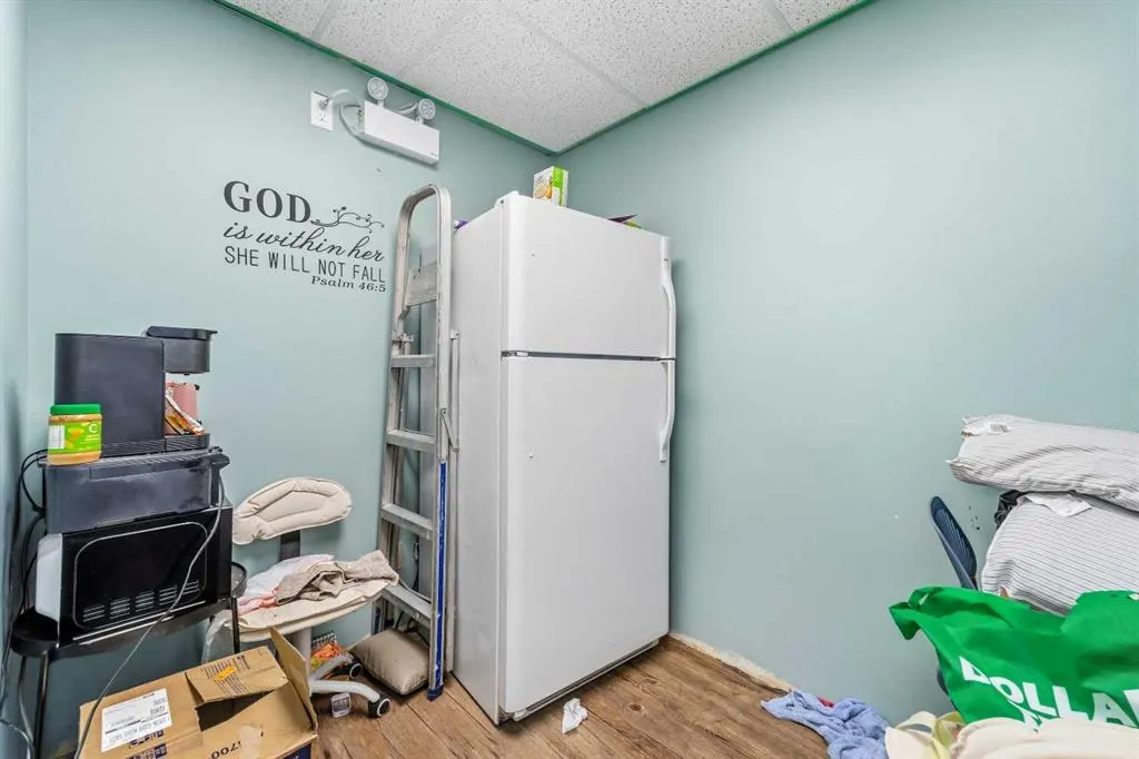 320A 2 Avenue