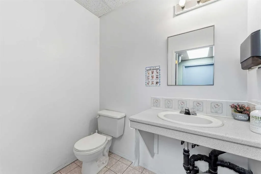 320A 2 Avenue