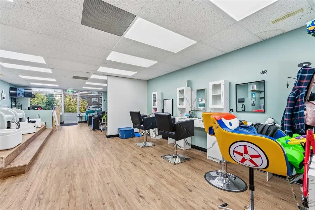 320A 2 Avenue