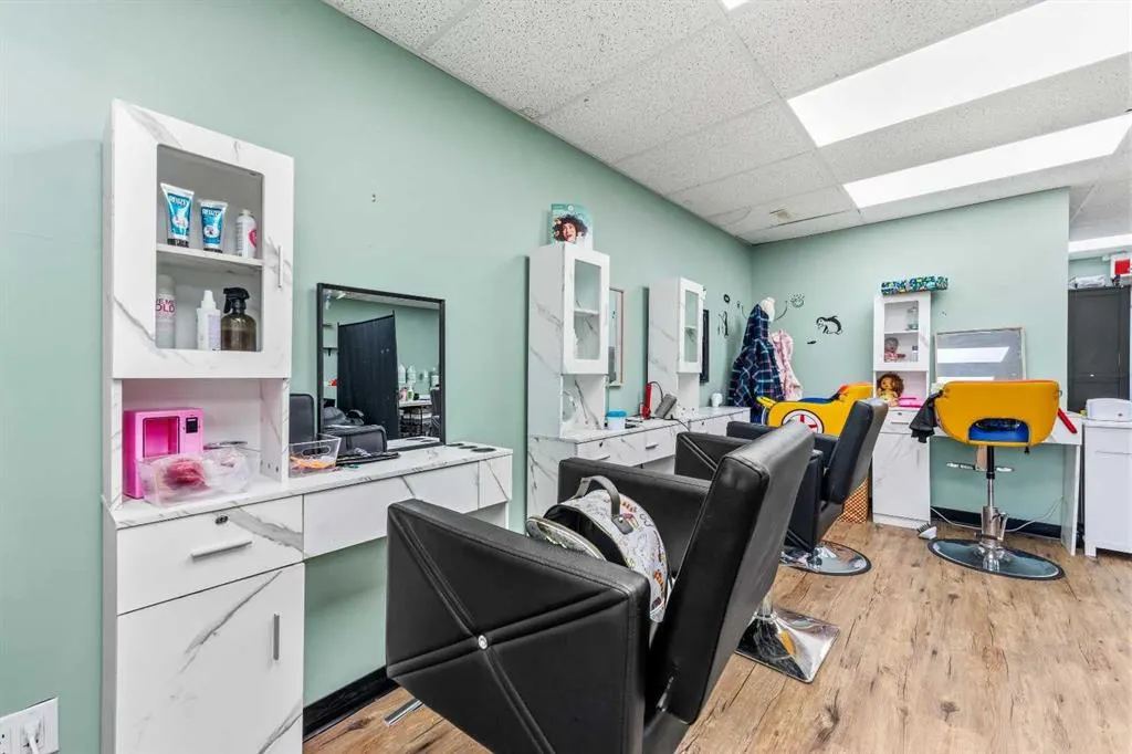 320A 2 Avenue