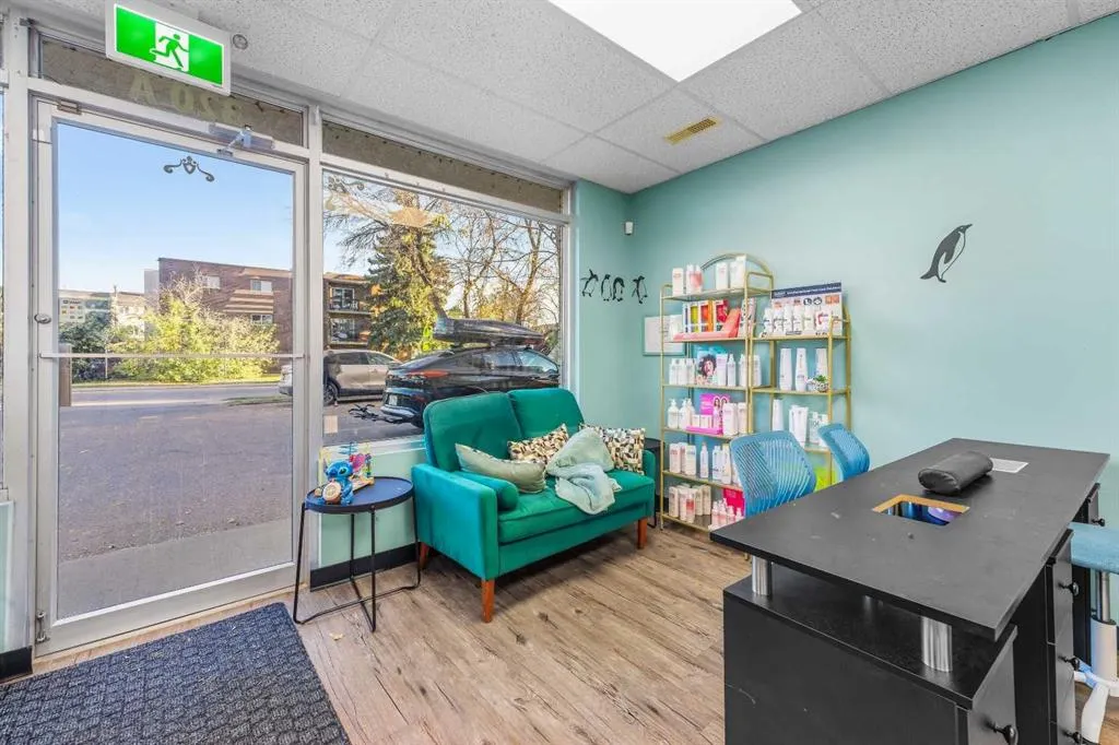 320A 2 Avenue