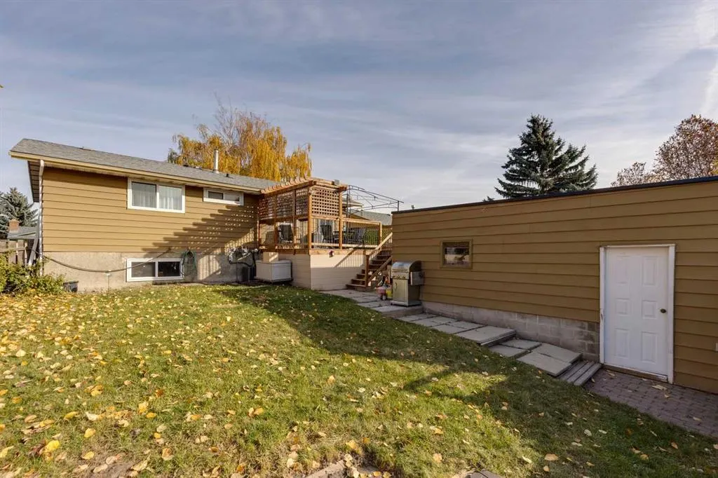 103 Dovercrest Way SE