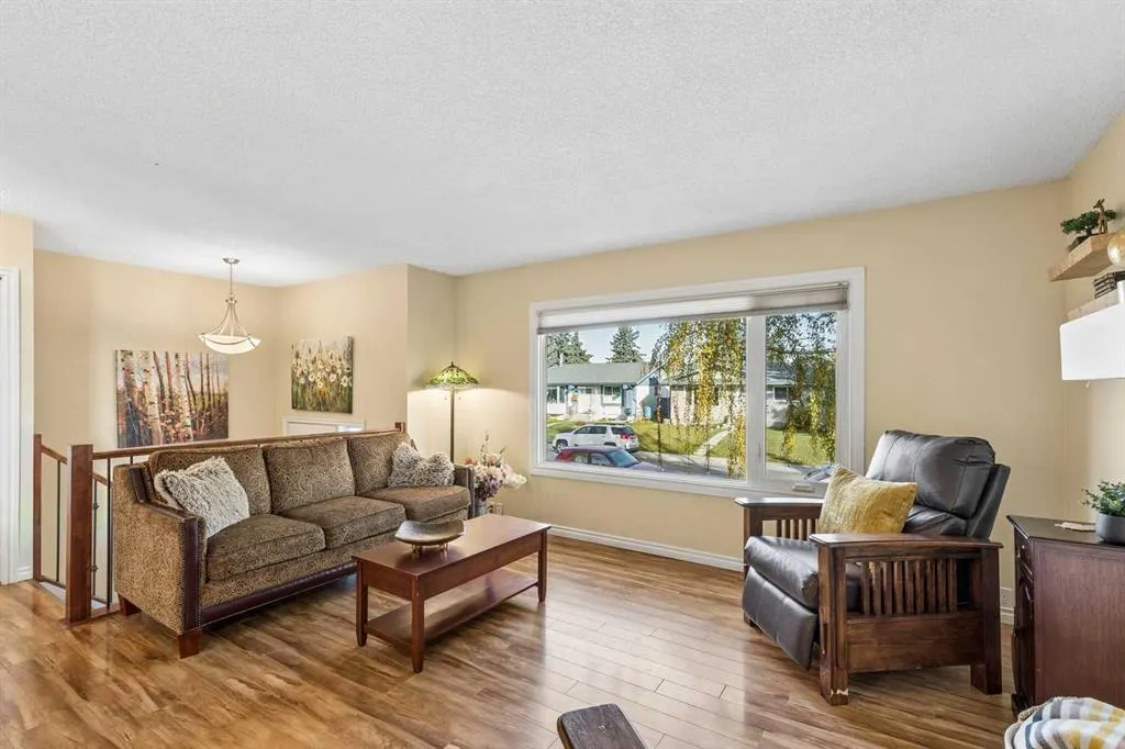 103 Dovercrest Way SE
