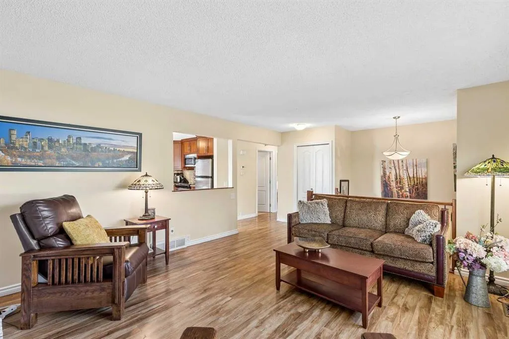103 Dovercrest Way SE