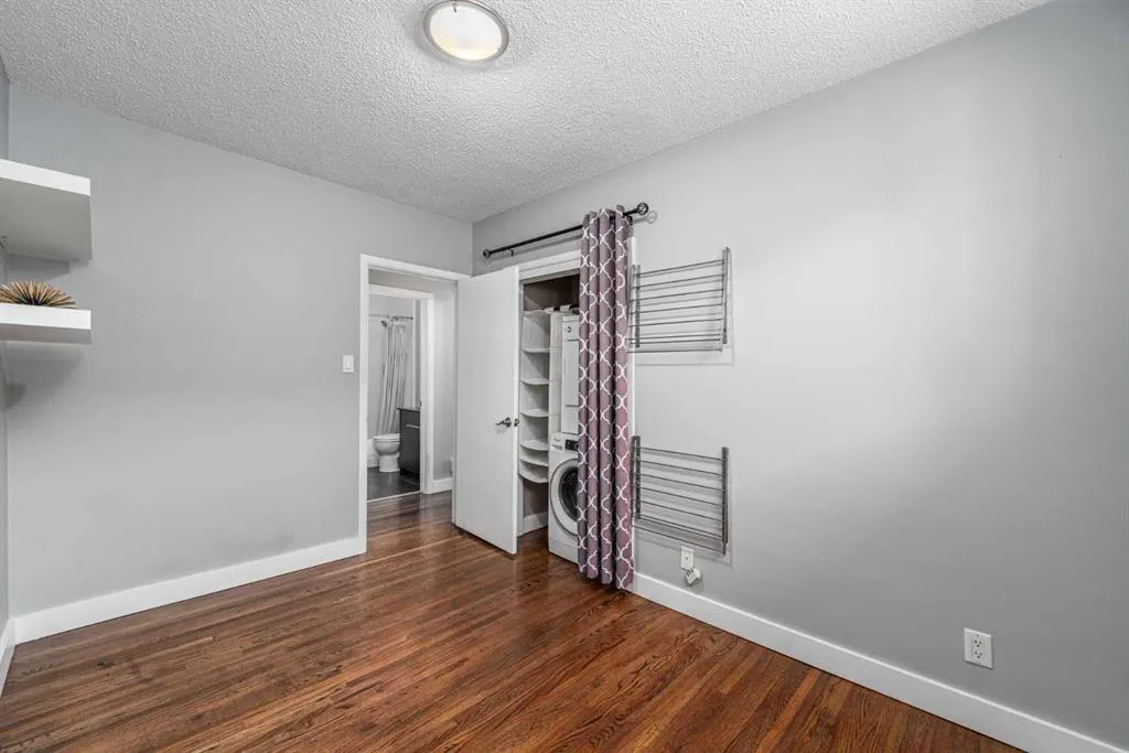 1908 28 Avenue SW #301