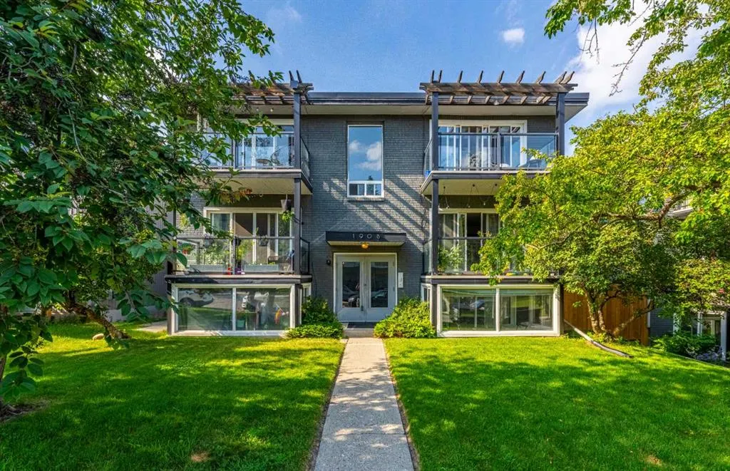 1908 28 Avenue SW #301