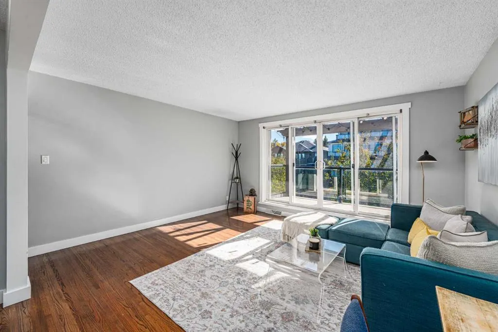 1908 28 Avenue SW #301
