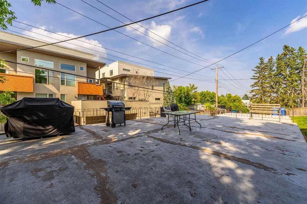 1908 28 Avenue SW #301