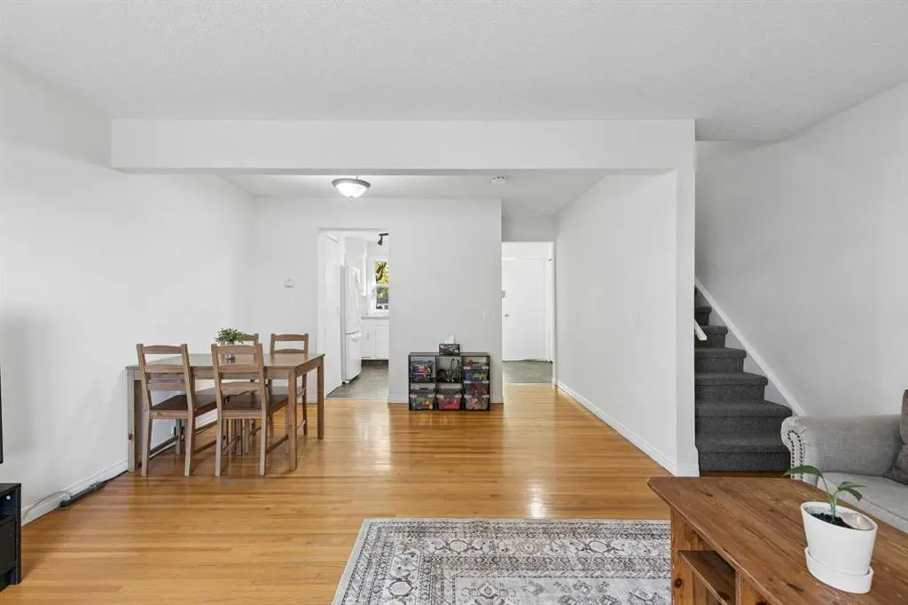330 Canterbury Drive SW #8