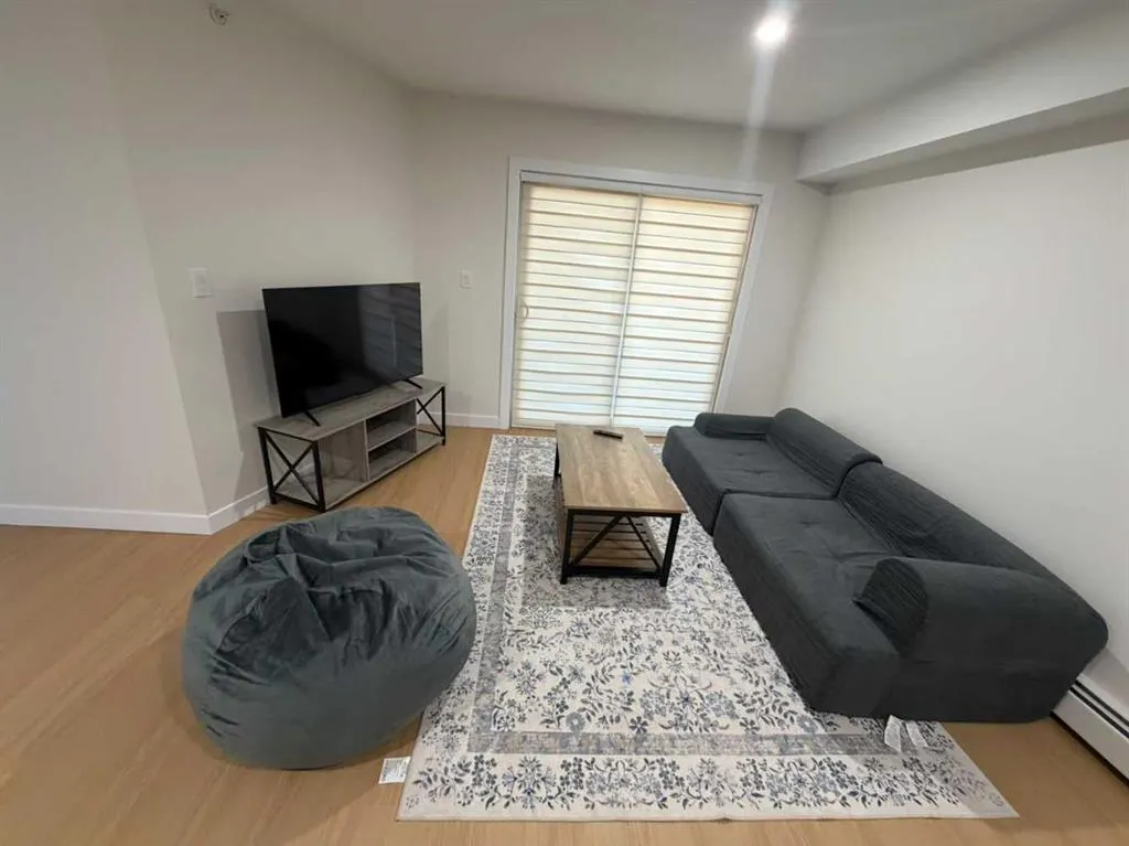 7210 80 Avenue NE #423