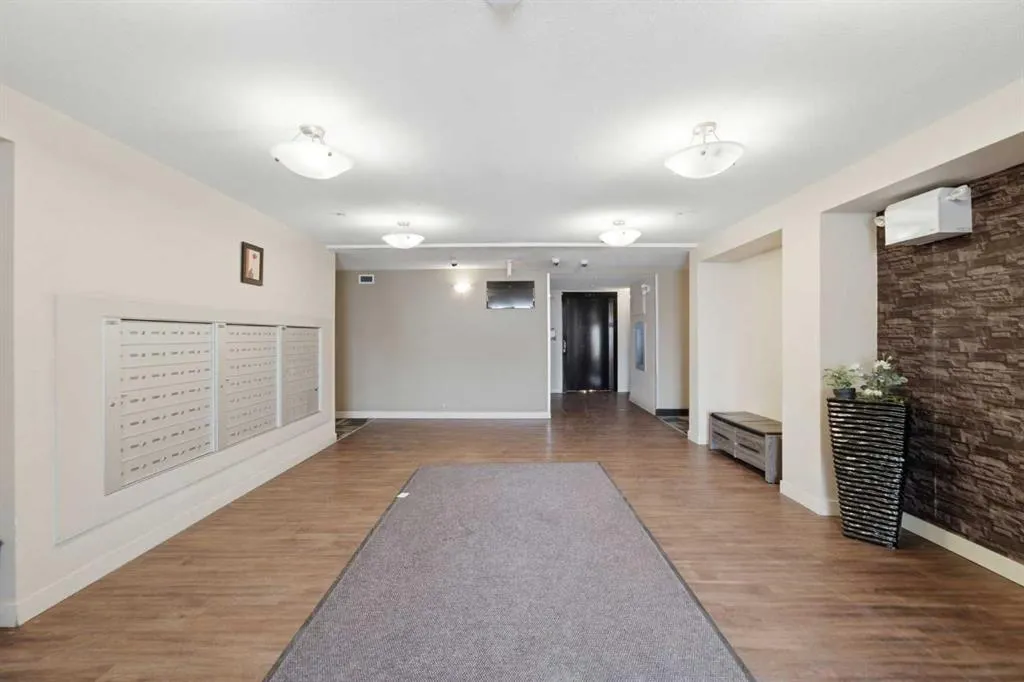 7210 80 Avenue NE #423