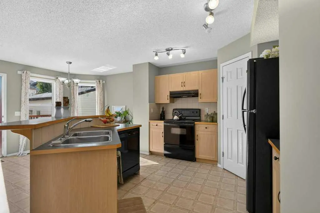 11 Cimarron Meadows