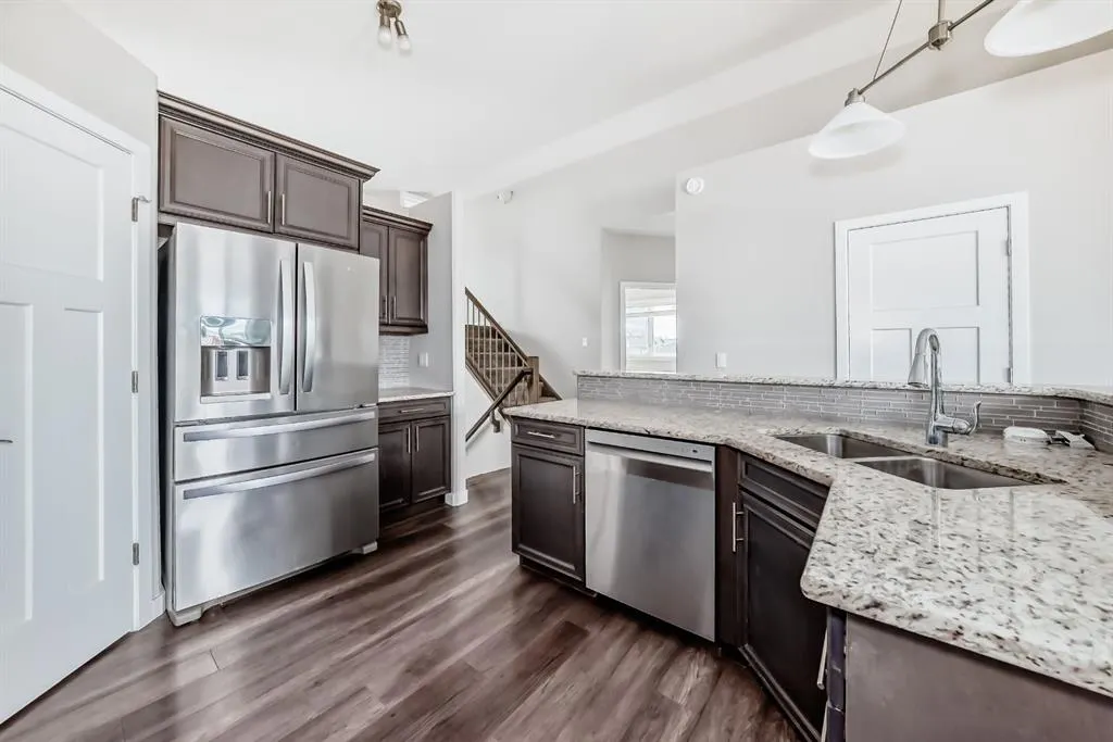 110 CEDAR Square