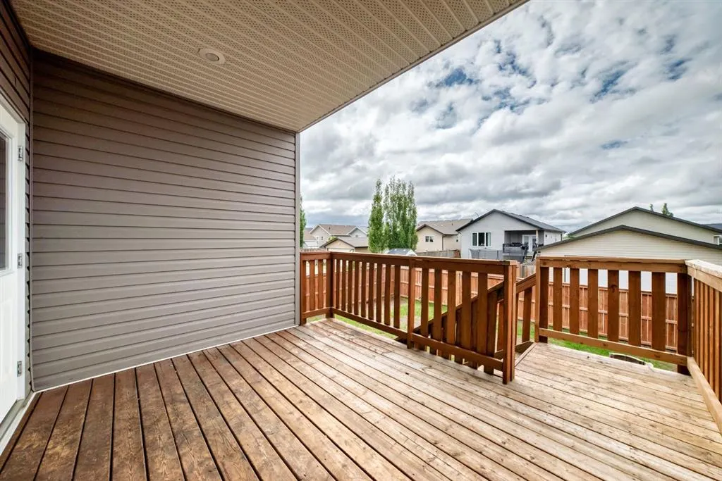 110 CEDAR Square