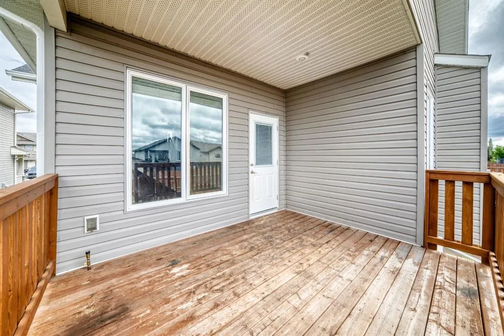 110 CEDAR Square