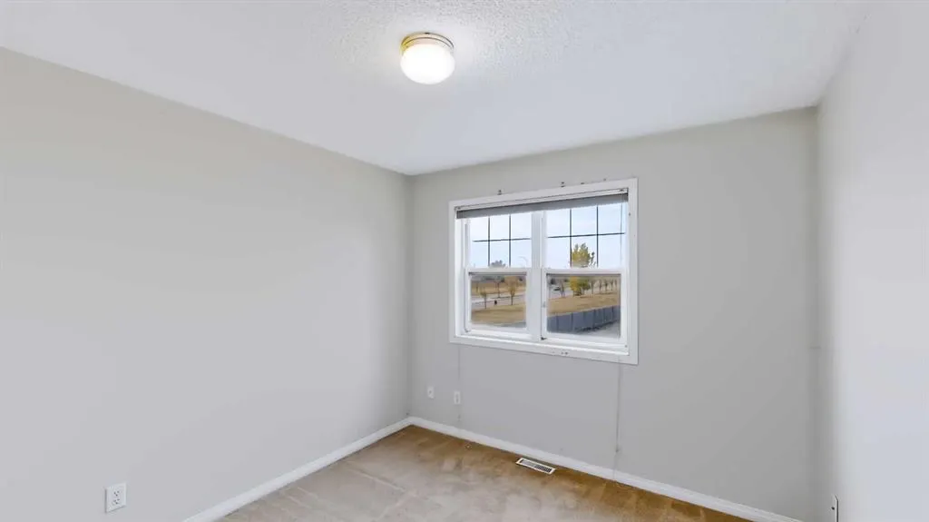 100 St. Laurent Way #17
