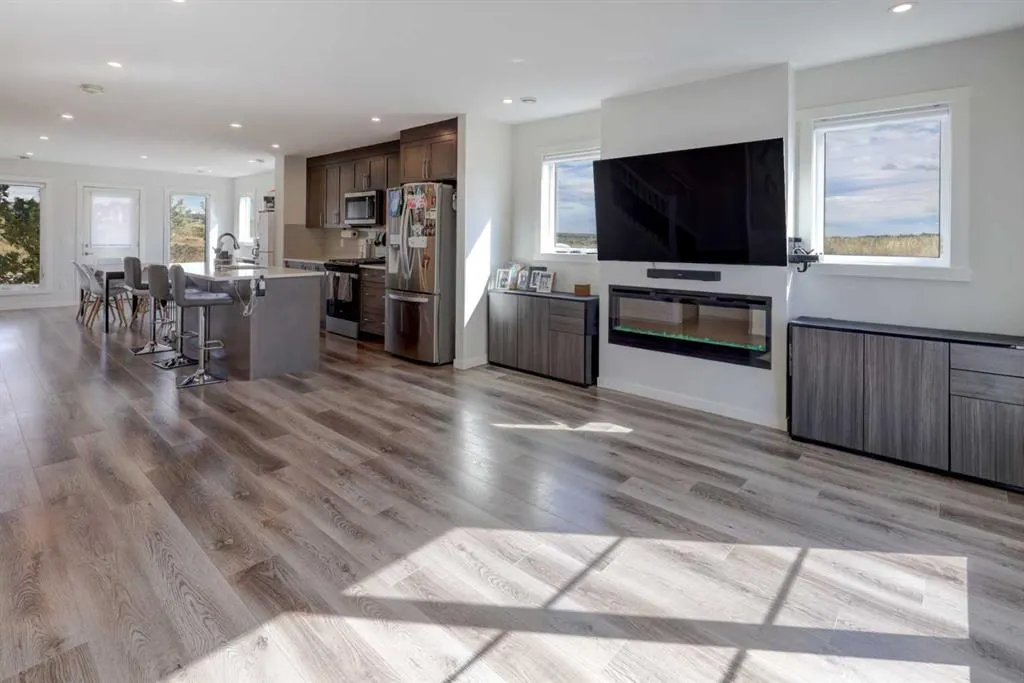260 Rowley Way NW #319