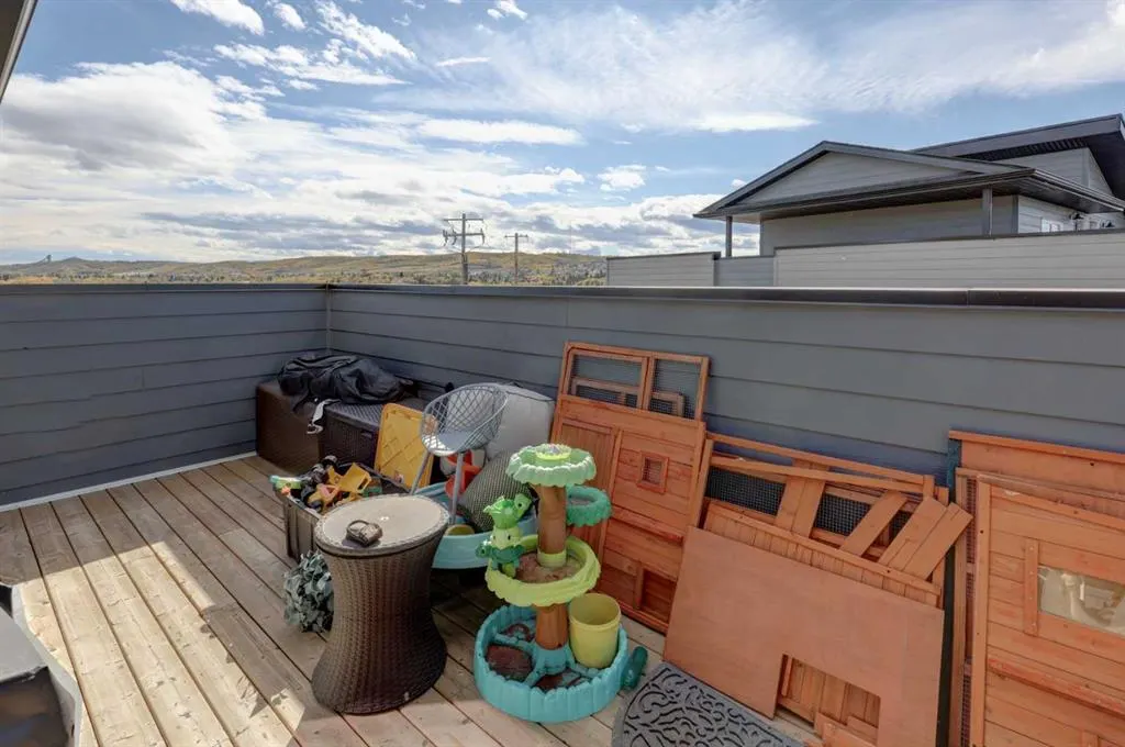 260 Rowley Way NW #319