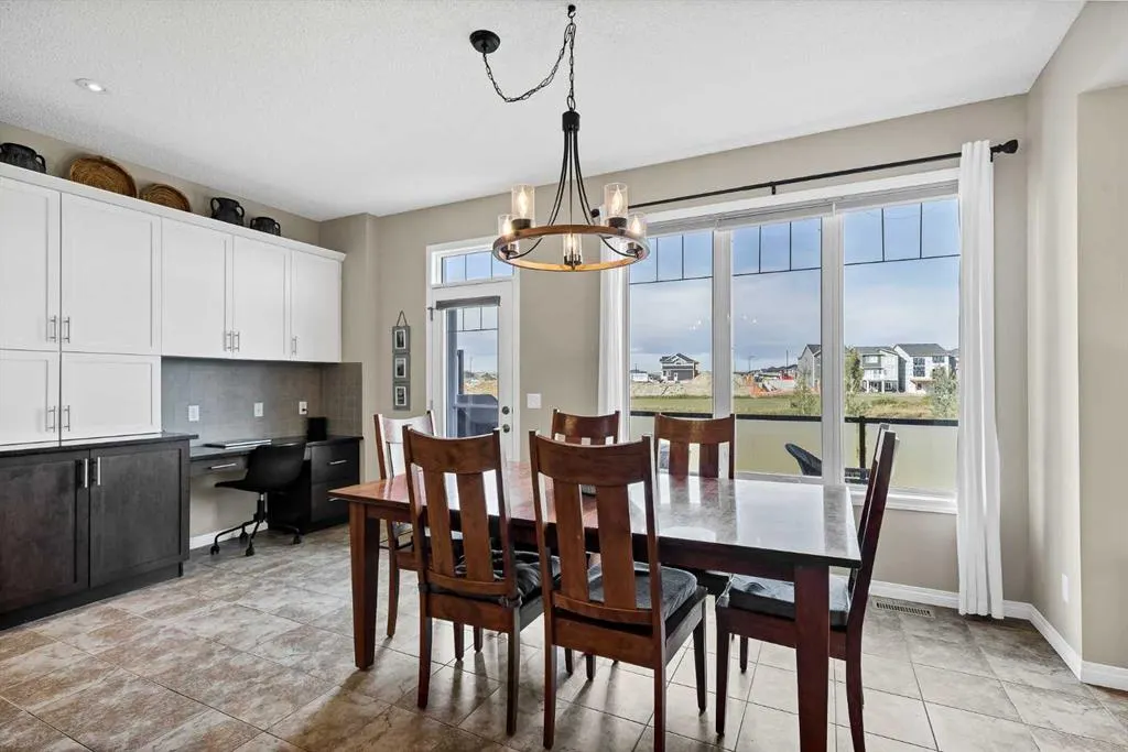 202 Windridge Road SW