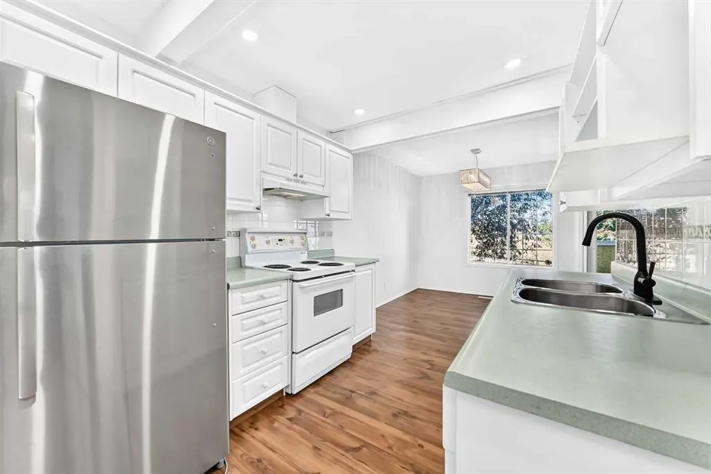 37 Beddington Gardens NE